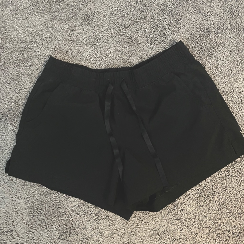 Black running shorts. Not lined.